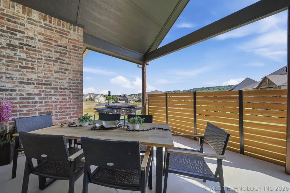 18960 E Orchard Circle Catoosa, OK 74015