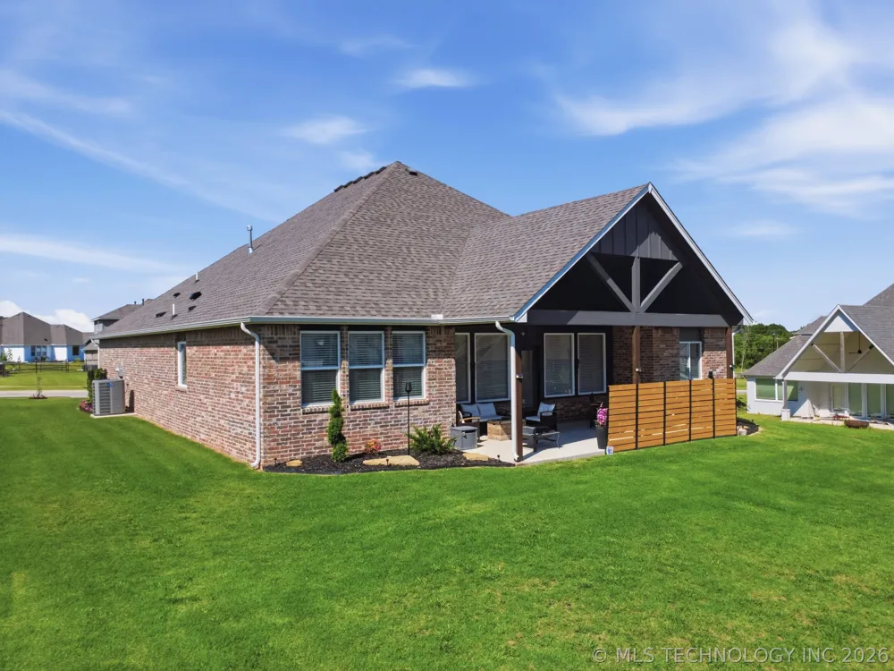 18960 E Orchard Circle Catoosa, OK 74015