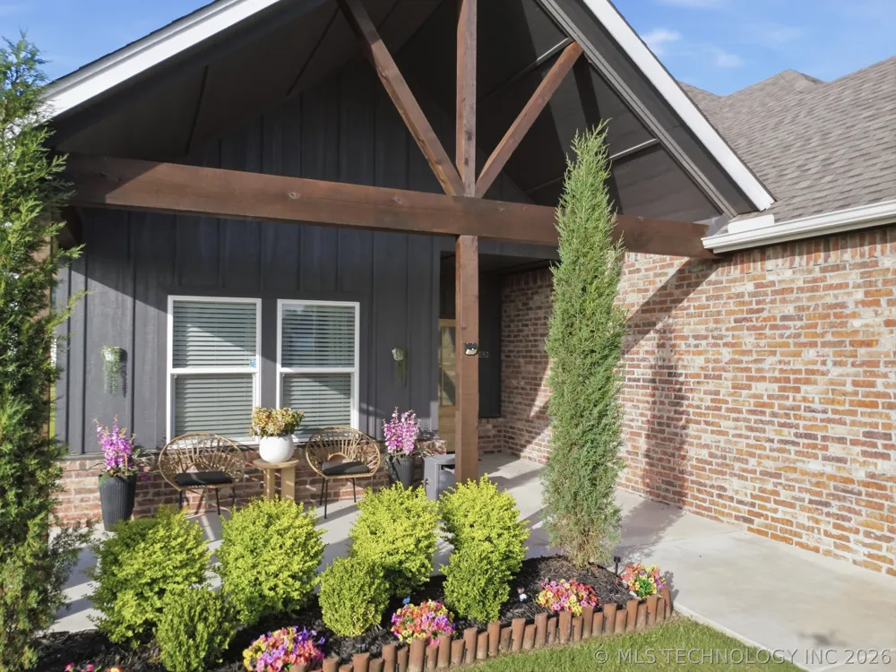 18960 E Orchard Circle Catoosa, OK 74015