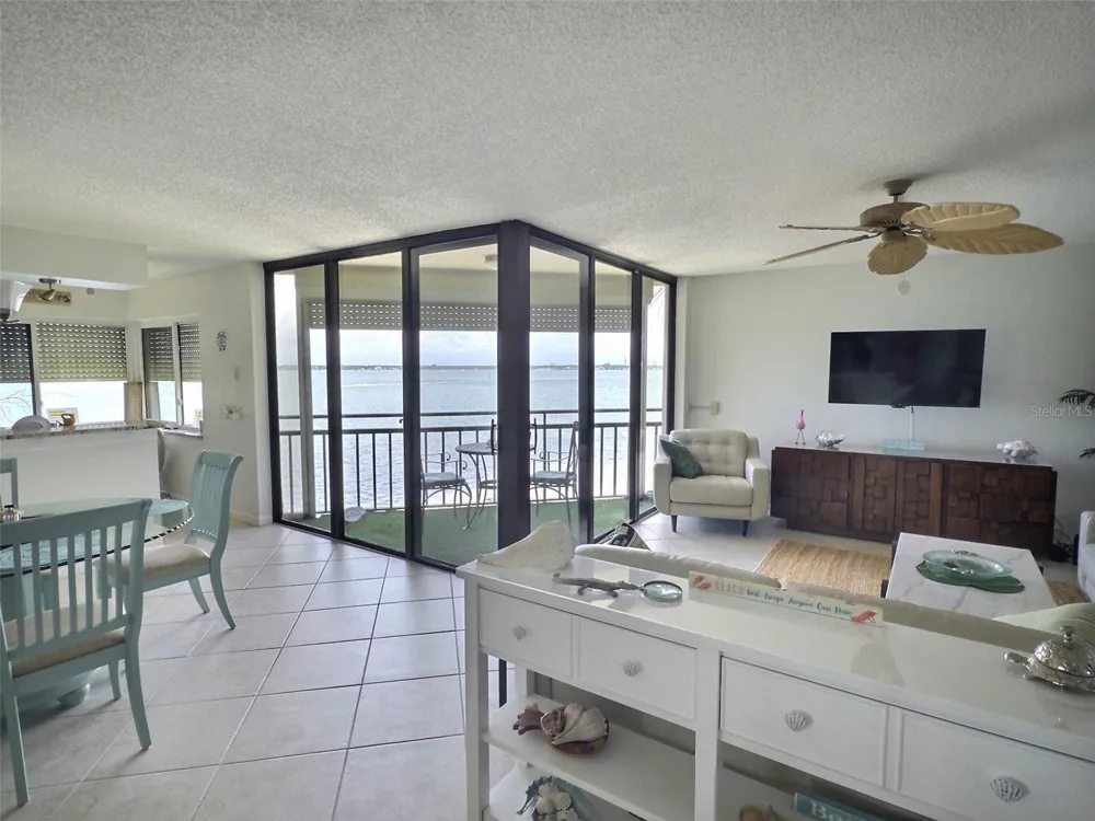 5633 PUERTA DEL SOL BOULEVARD S #307 St Petersburg, FL 33715