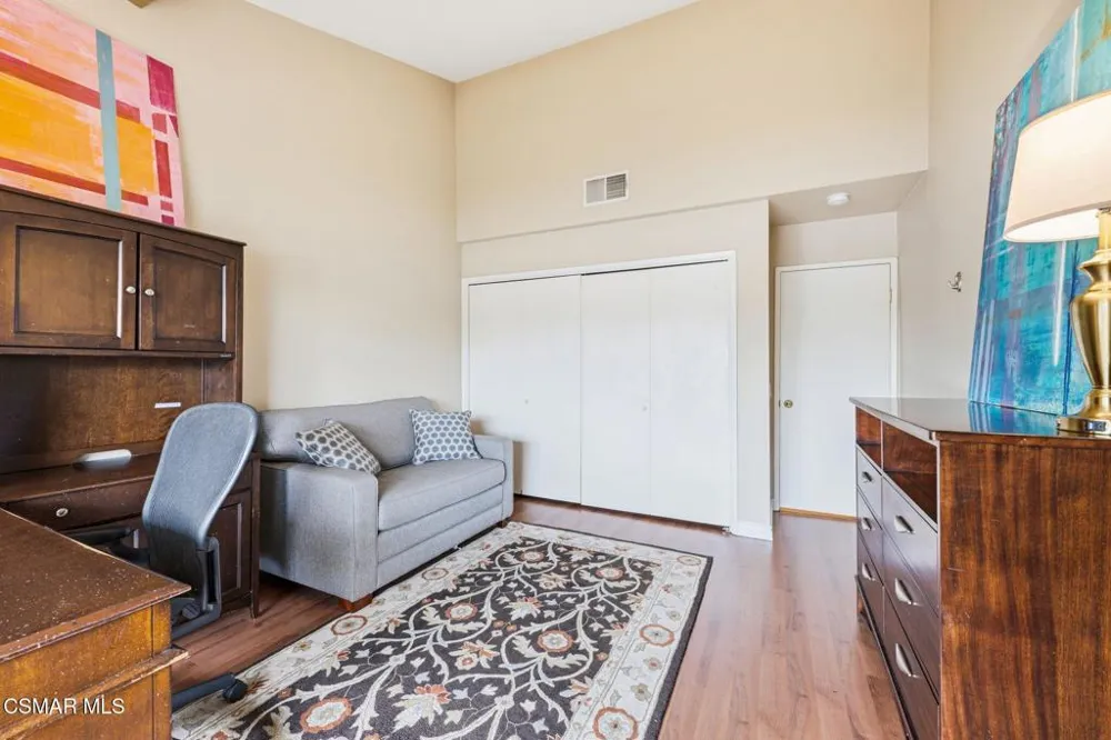 292 San Vincente Circle Newbury Park, CA 91320