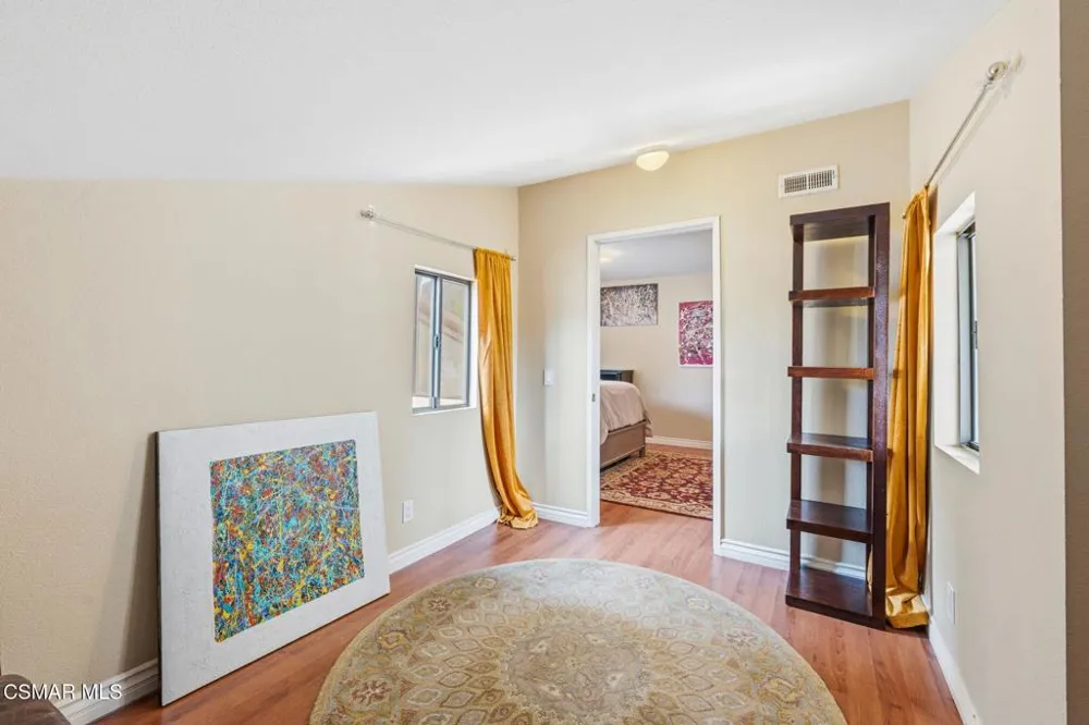 292 San Vincente Circle Newbury Park, CA 91320
