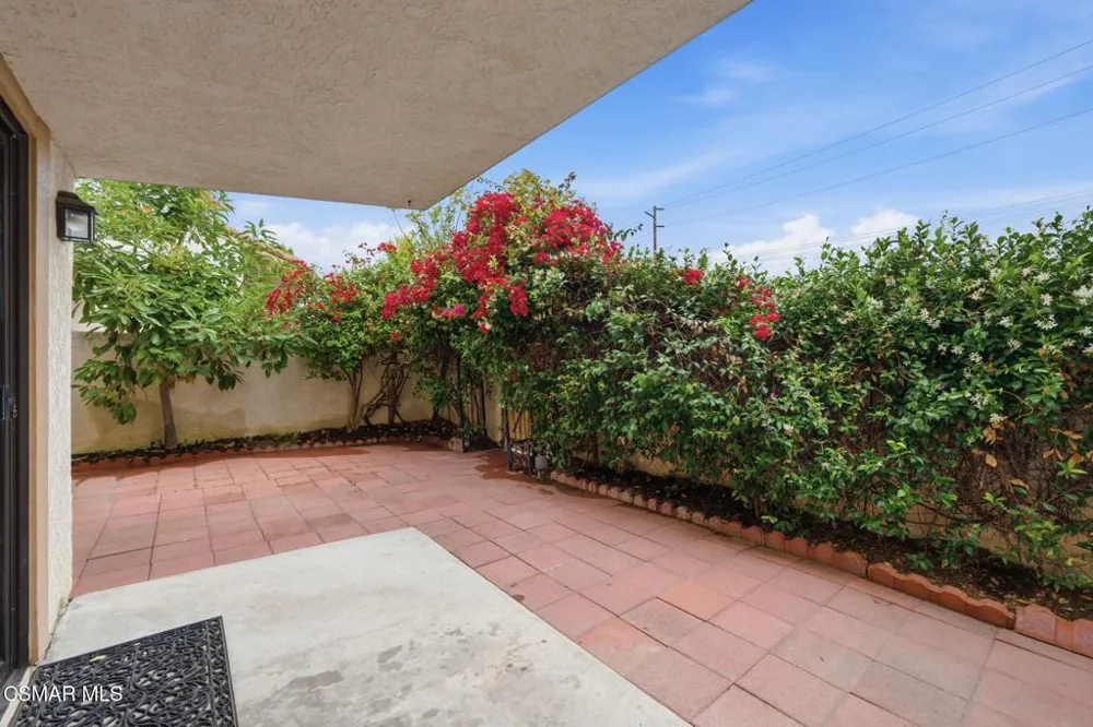 292 San Vincente Circle Newbury Park, CA 91320