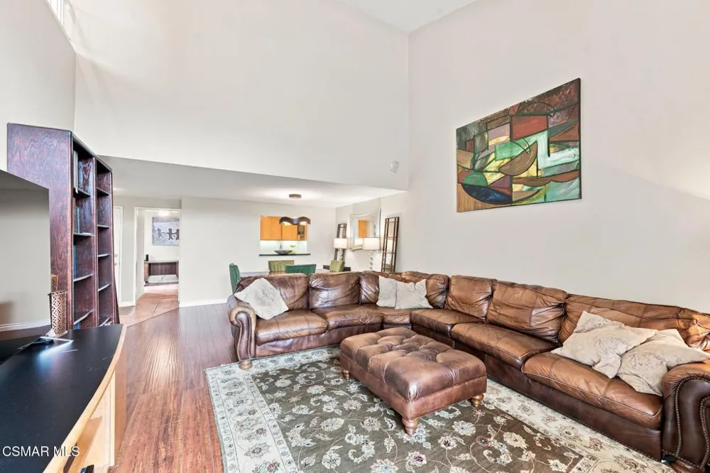 292 San Vincente Circle Newbury Park, CA 91320