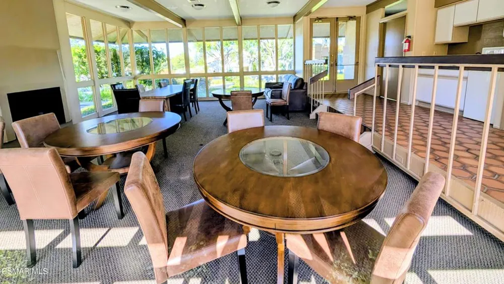 292 San Vincente Circle Newbury Park, CA 91320