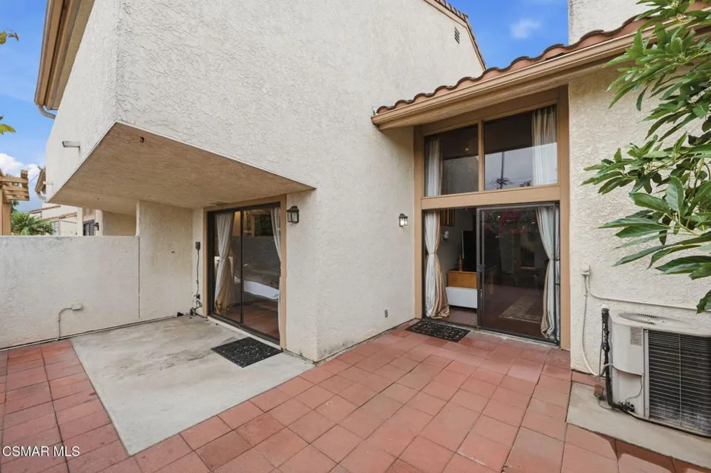 292 San Vincente Circle Newbury Park, CA 91320
