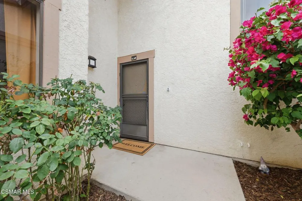 292 San Vincente Circle Newbury Park, CA 91320