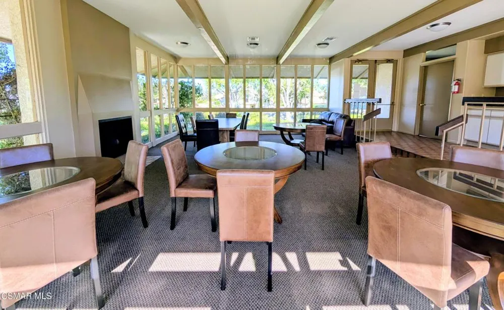 292 San Vincente Circle Newbury Park, CA 91320
