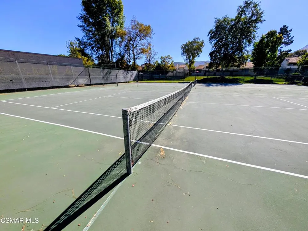 292 San Vincente Circle Newbury Park, CA 91320