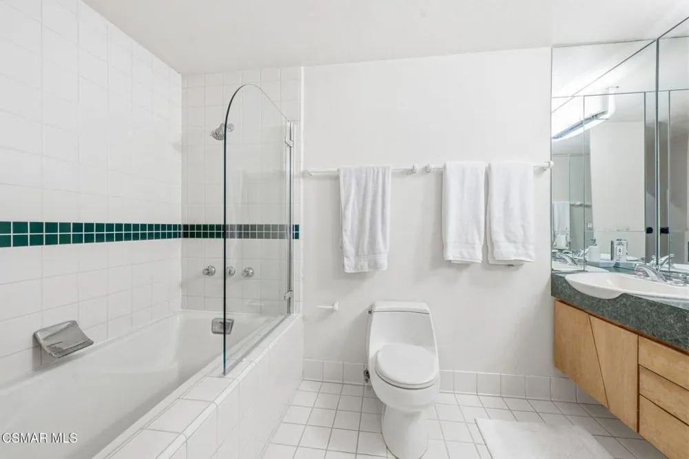 292 San Vincente Circle Newbury Park, CA 91320