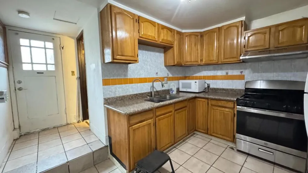 89 Farallones Street San Francisco, CA 94112