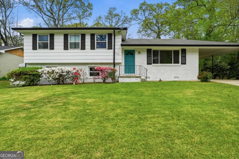 1143 Creekdale DR Clarkston, GA 30021