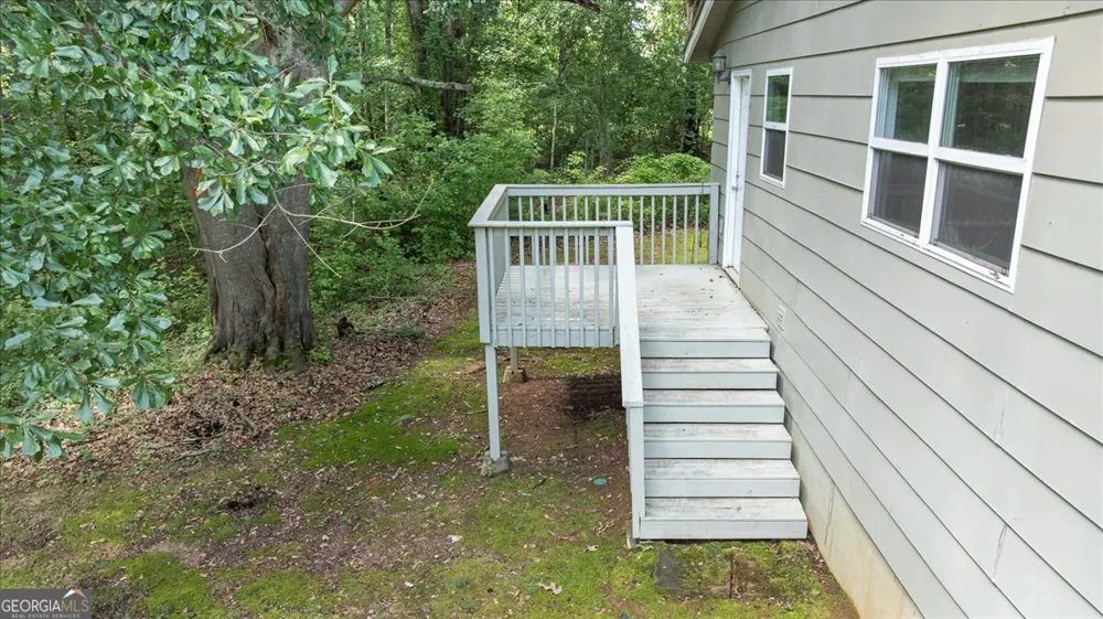 508 Thurmond CIR Statham, GA 30666