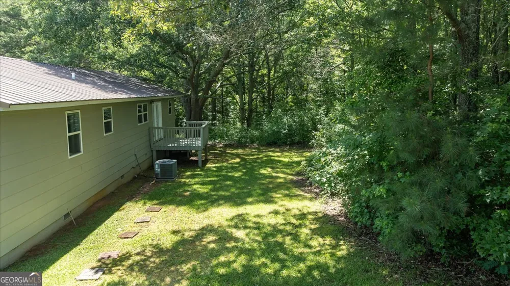 508 Thurmond CIR Statham, GA 30666