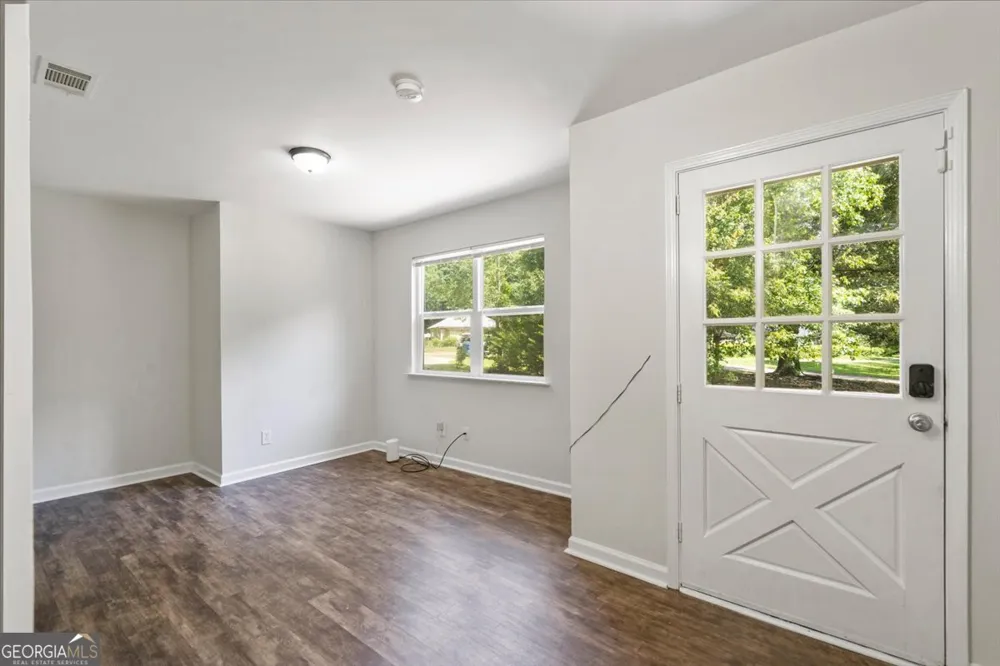 508 Thurmond CIR Statham, GA 30666