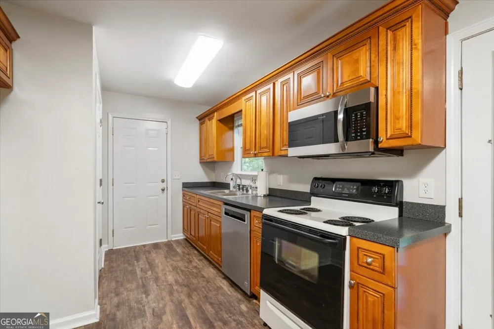 508 Thurmond CIR Statham, GA 30666