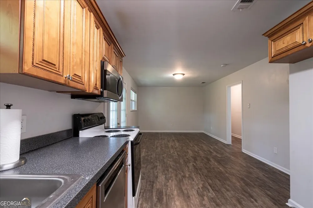508 Thurmond CIR Statham, GA 30666