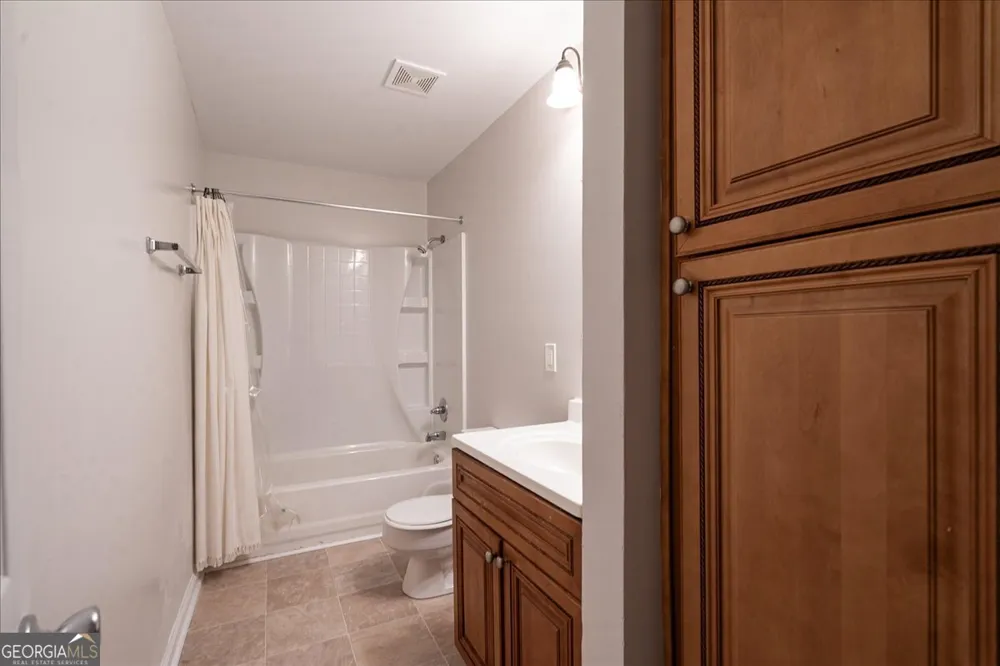 508 Thurmond CIR Statham, GA 30666