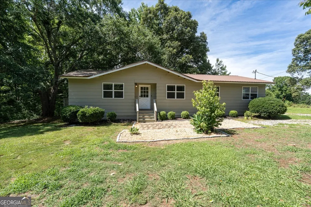 508 Thurmond CIR Statham, GA 30666