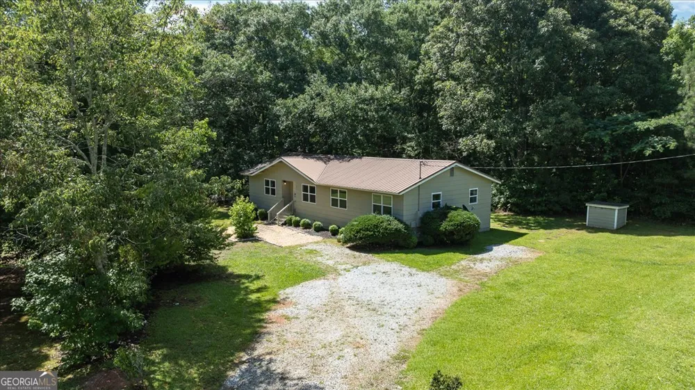 508 Thurmond CIR Statham, GA 30666