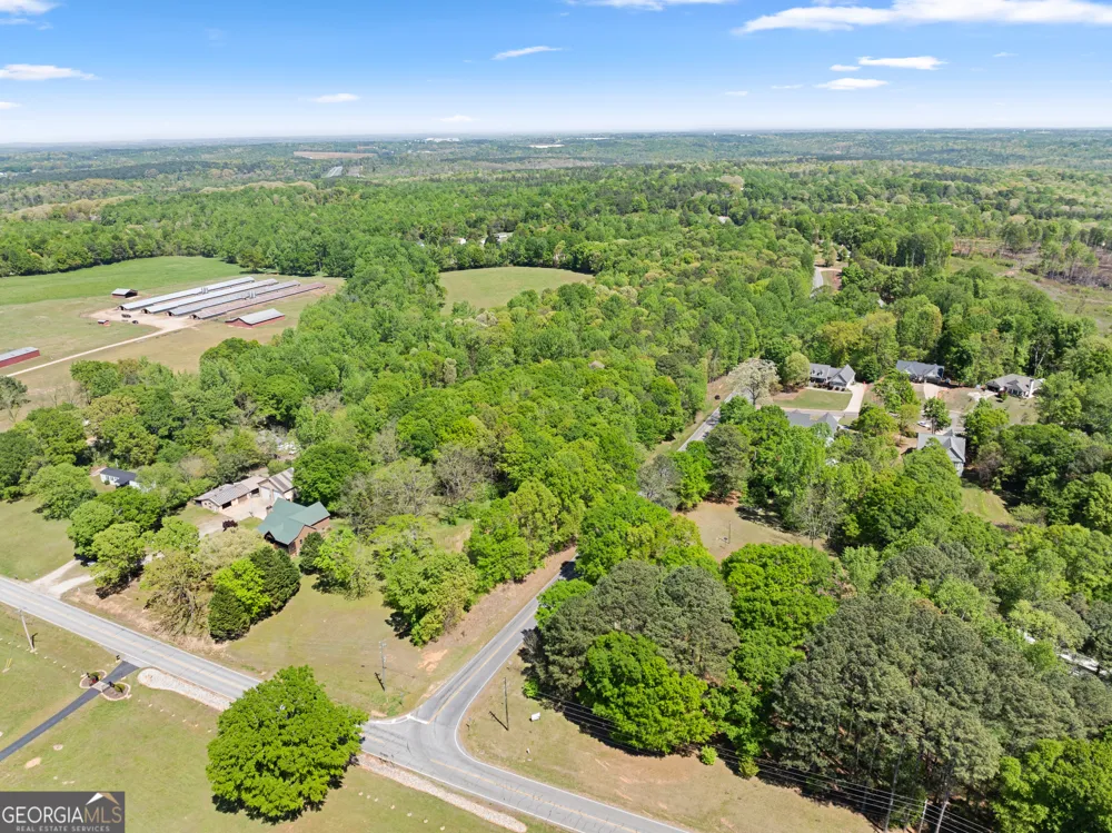 4346 Woods Bridge RD Commerce, GA 30529