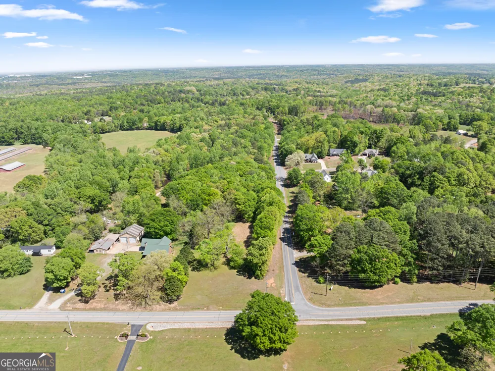 4346 Woods Bridge RD Commerce, GA 30529
