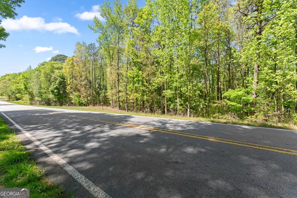 4346 Woods Bridge RD Commerce, GA 30529