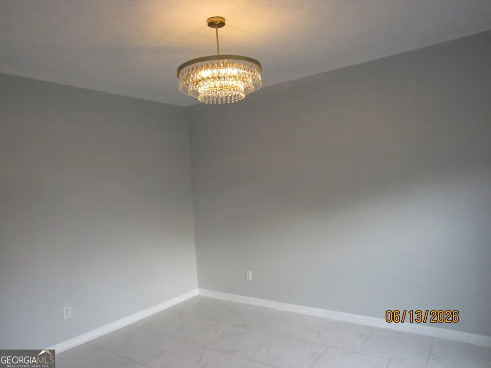 305 Sunderland CIR Fayetteville, GA 30215