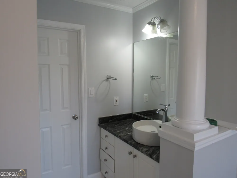 305 Sunderland CIR Fayetteville, GA 30215