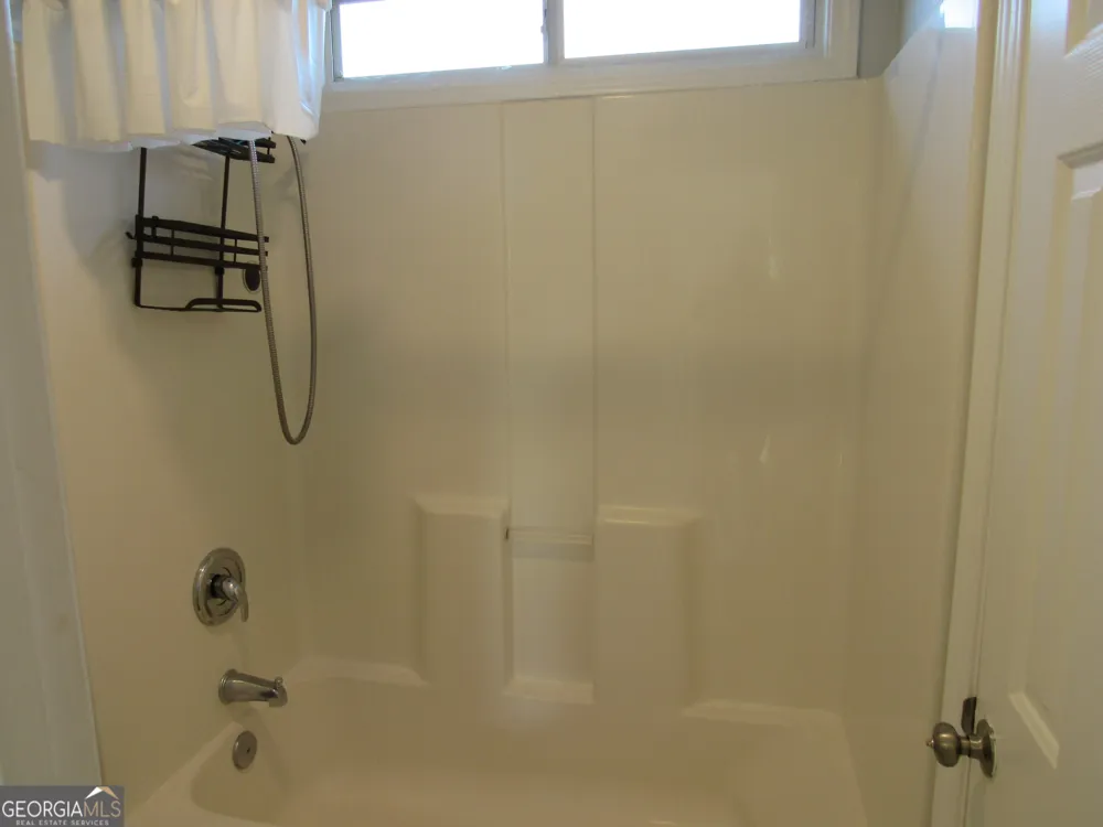 305 Sunderland CIR Fayetteville, GA 30215