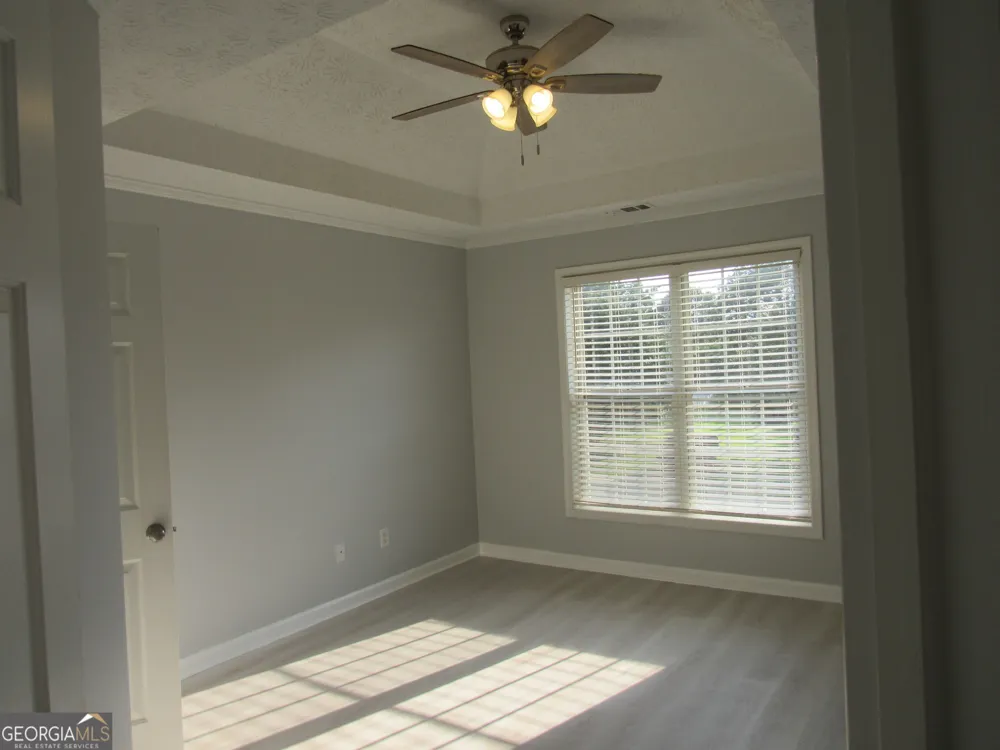 305 Sunderland CIR Fayetteville, GA 30215