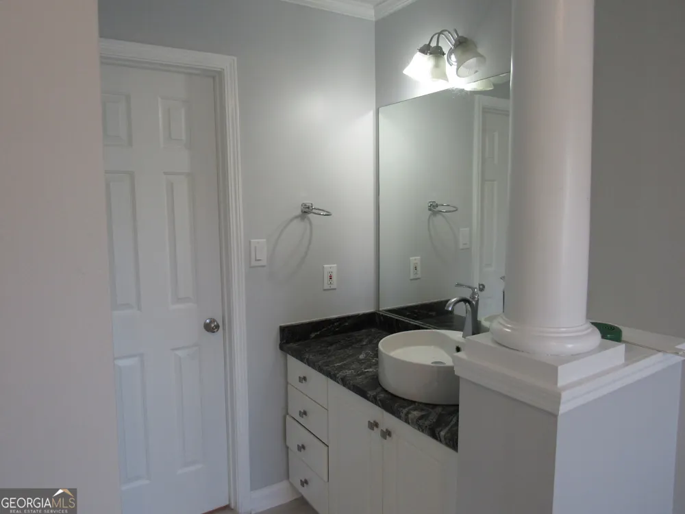 305 Sunderland CIR Fayetteville, GA 30215