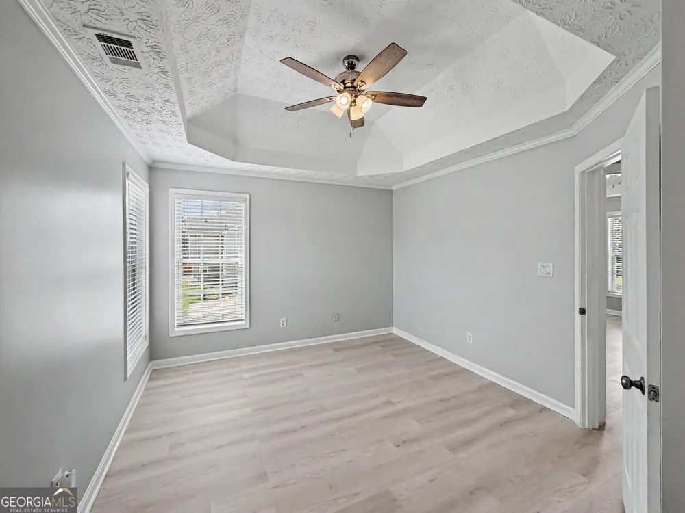 305 Sunderland CIR Fayetteville, GA 30215