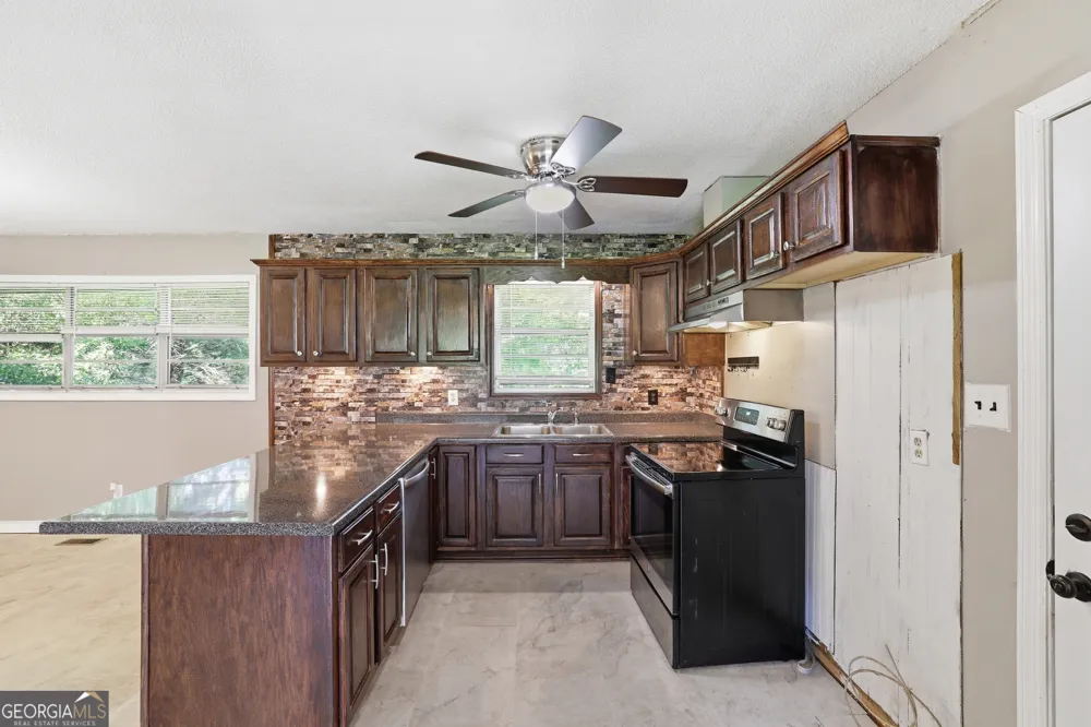 41 Poplar WAY Toccoa, GA 30577