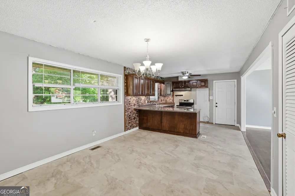41 Poplar WAY Toccoa, GA 30577