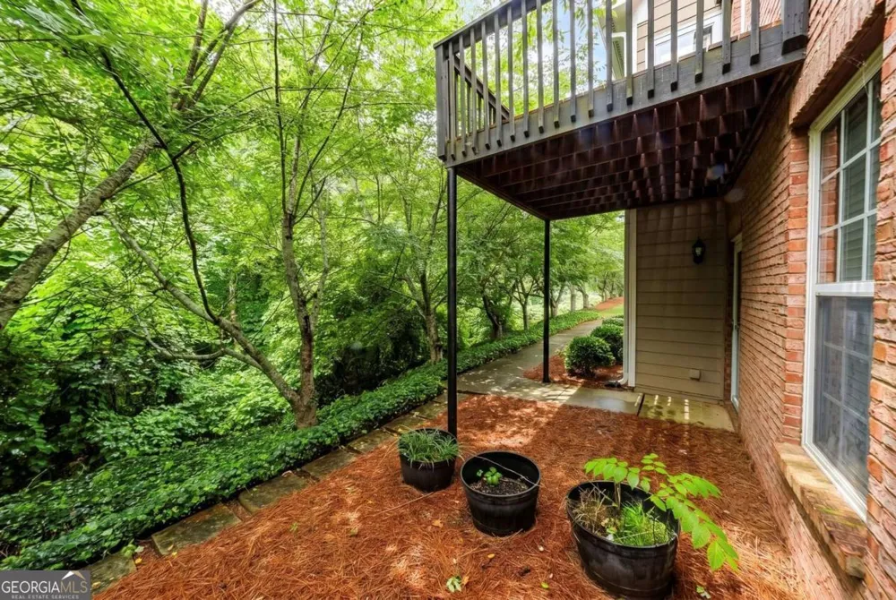 326 Camry CIR Dallas, GA 30157
