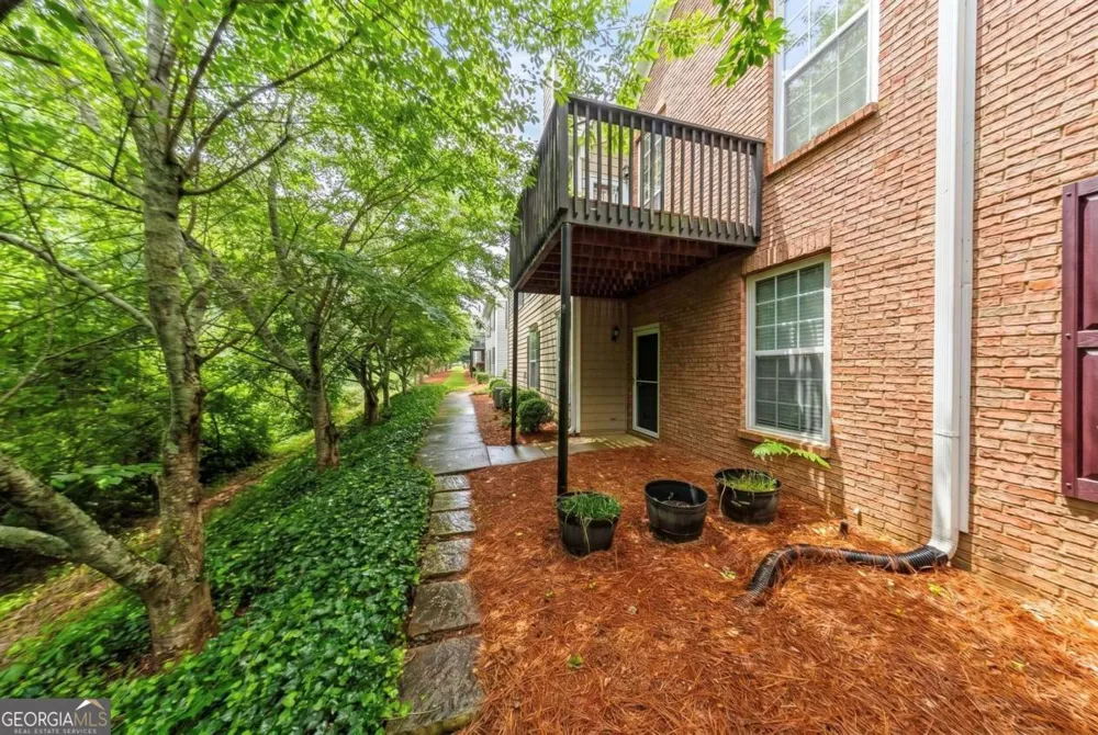326 Camry CIR Dallas, GA 30157