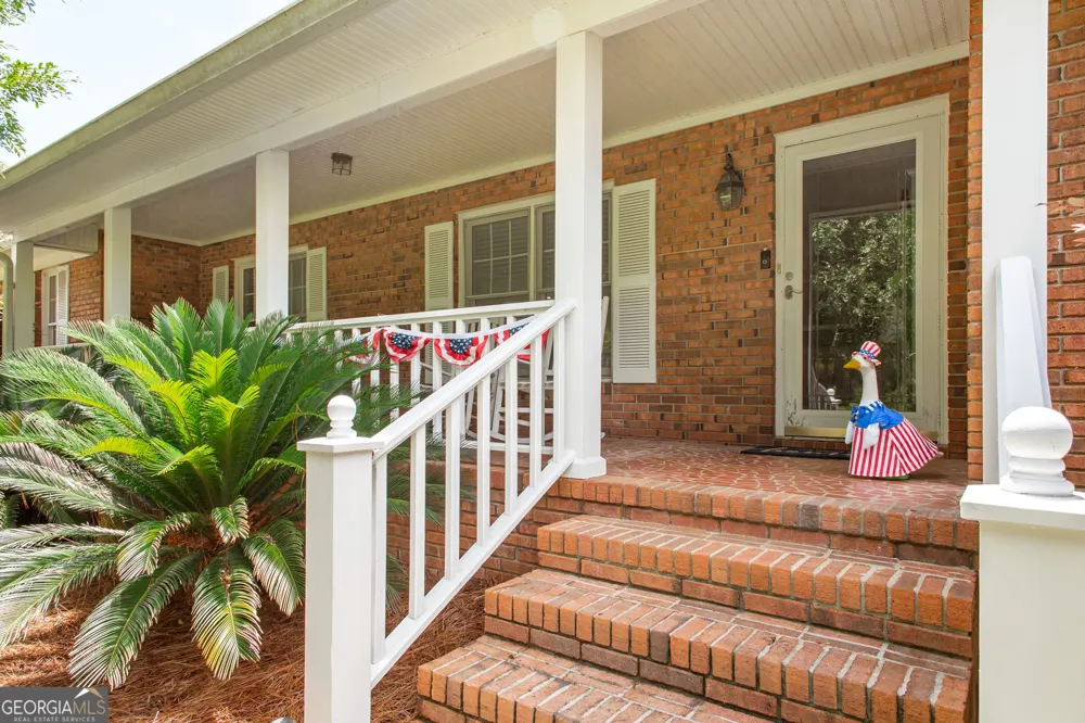 1249 Riverdale DR Waycross, GA 31503