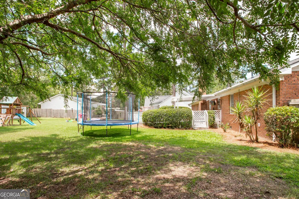 1249 Riverdale DR Waycross, GA 31503