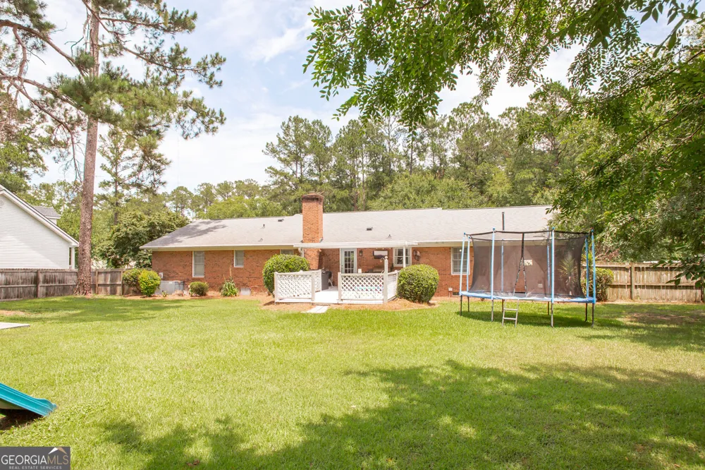 1249 Riverdale DR Waycross, GA 31503