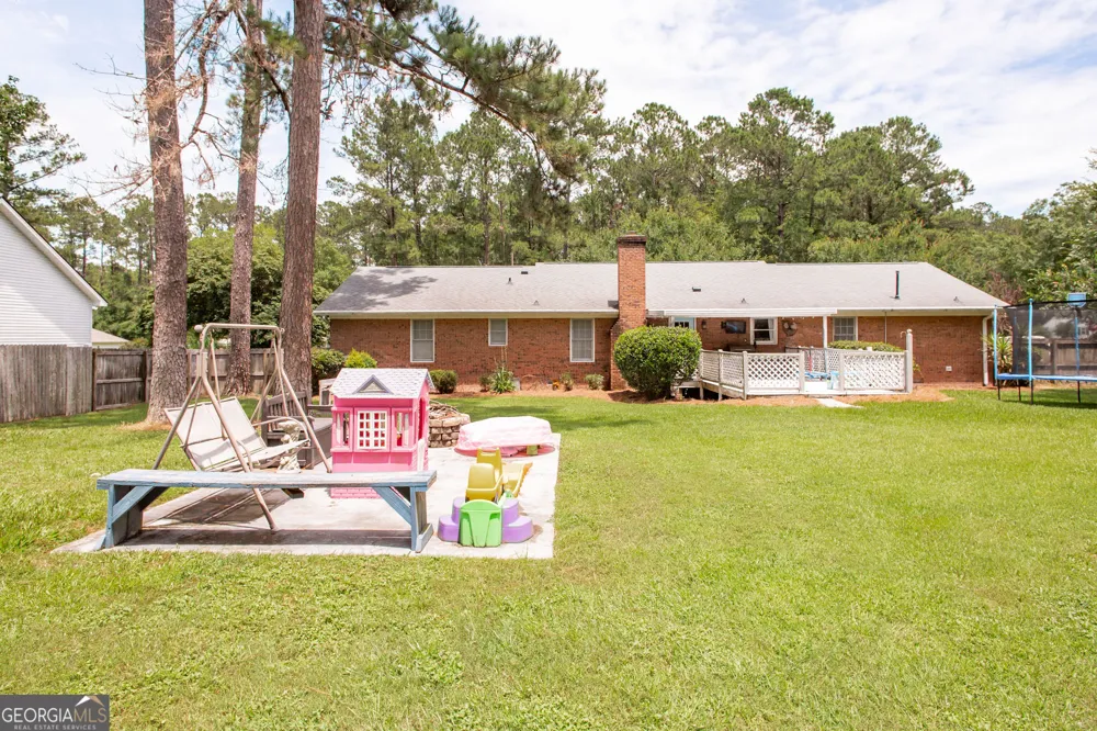 1249 Riverdale DR Waycross, GA 31503