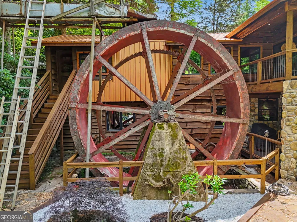 17 Water Wheel LN Rabun Gap, GA 30568