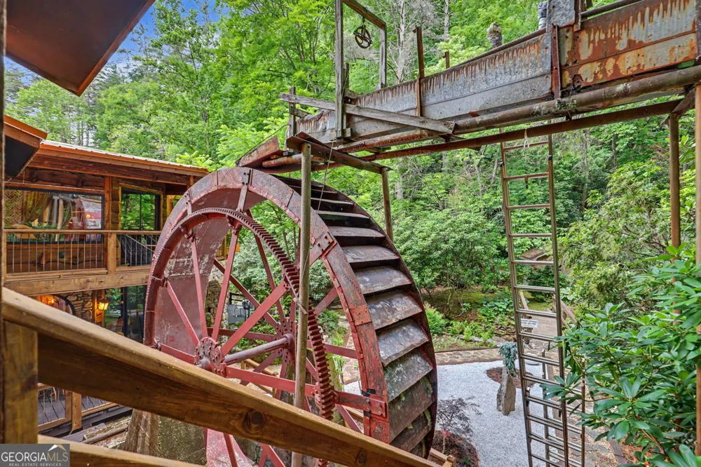 17 Water Wheel LN Rabun Gap, GA 30568