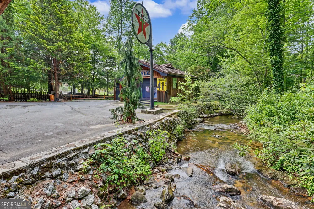 17 Water Wheel LN Rabun Gap, GA 30568