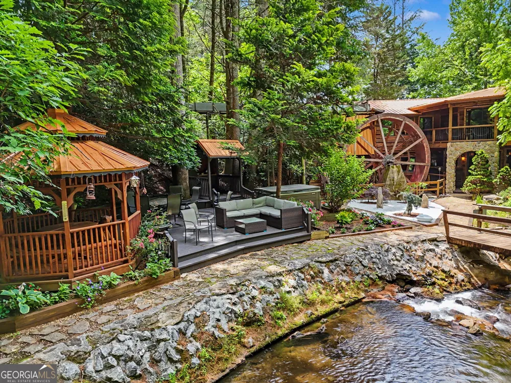 17 Water Wheel LN Rabun Gap, GA 30568