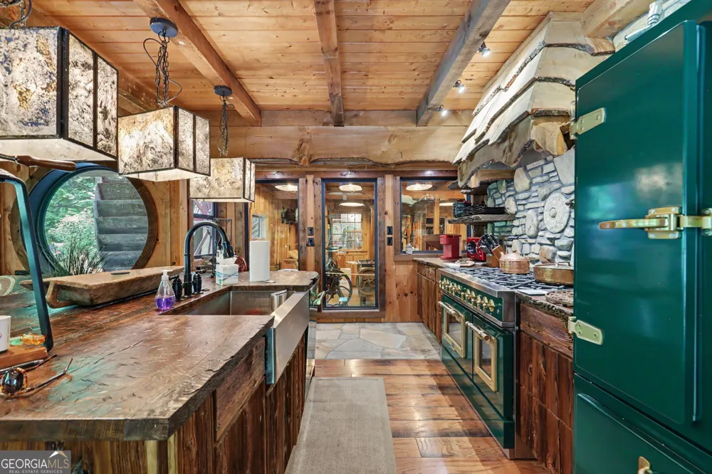 17 Water Wheel LN Rabun Gap, GA 30568