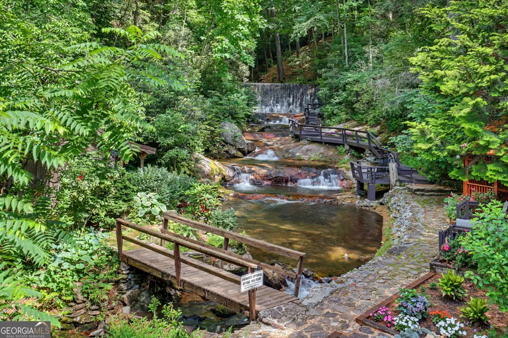 17 Water Wheel LN Rabun Gap, GA 30568