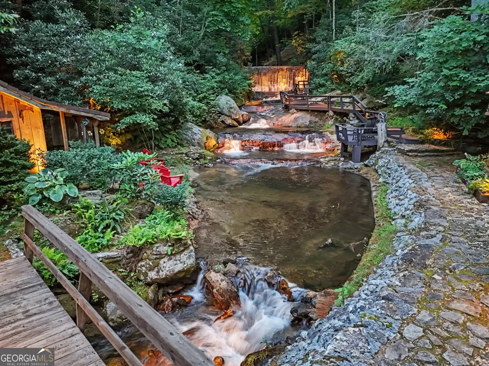 17 Water Wheel LN Rabun Gap, GA 30568