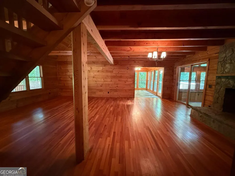 2405 Mountain RD Alpharetta, GA 30004