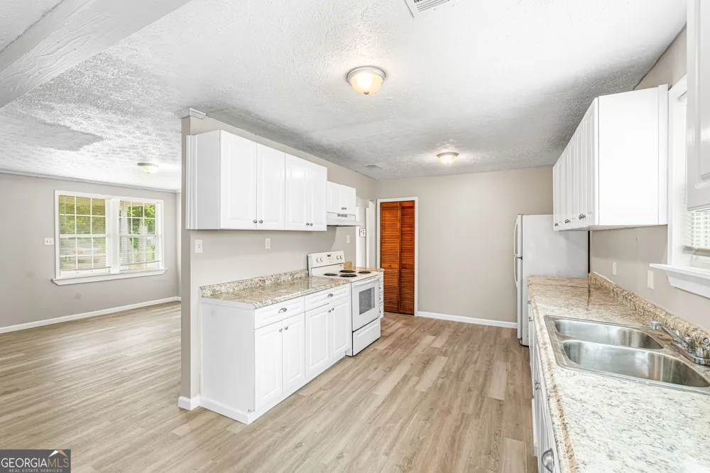 118 Orchard Way Warner Robins, GA 31088